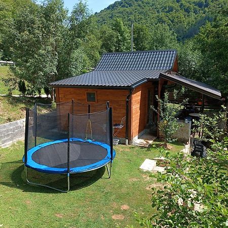 Cottage Auto Camp Vinac ไยเซ ภายนอก รูปภาพ