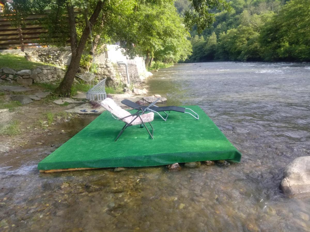 Cottage Auto Camp Vinac ไยเซ ภายนอก รูปภาพ