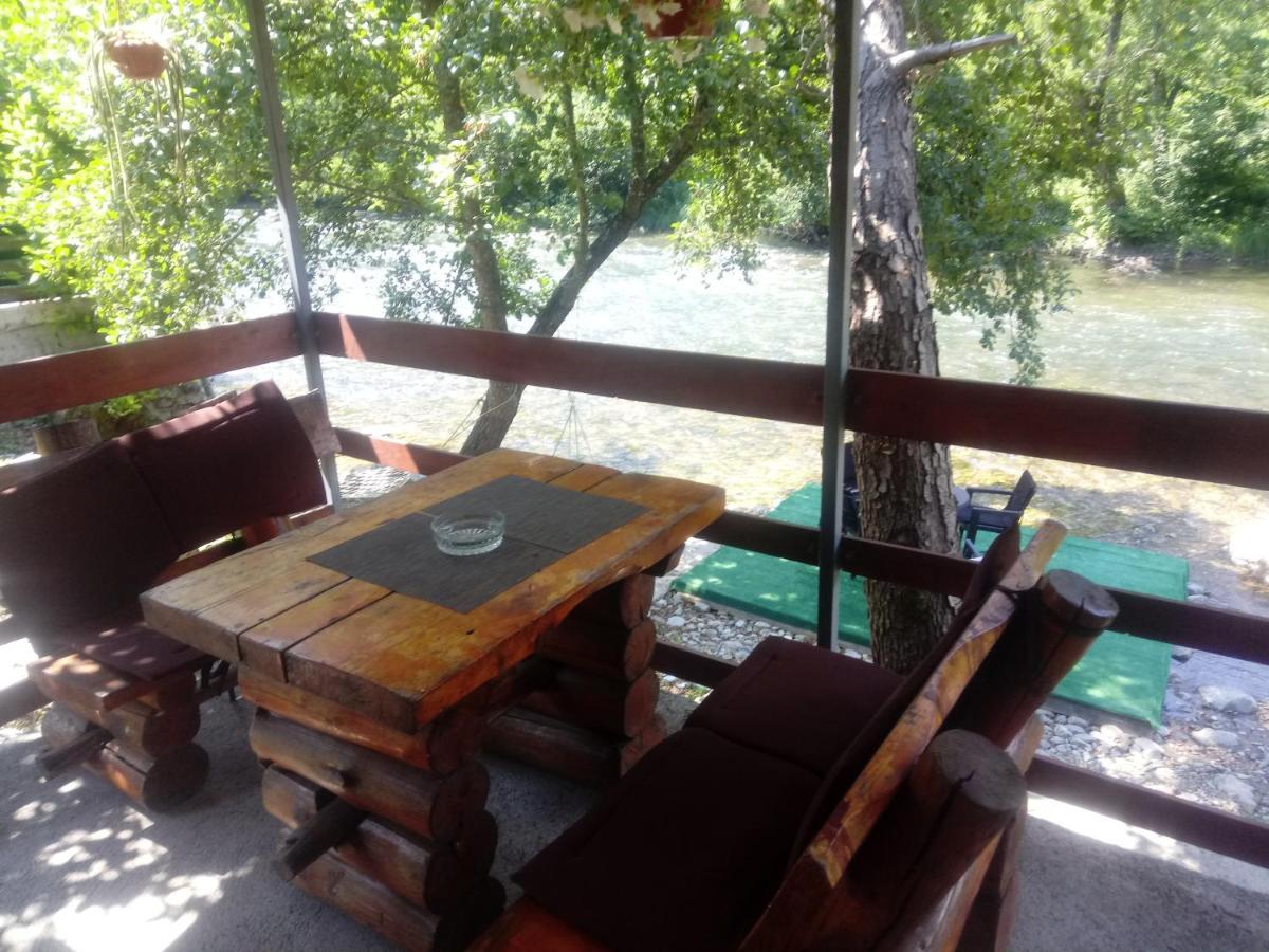 Cottage Auto Camp Vinac ไยเซ ภายนอก รูปภาพ