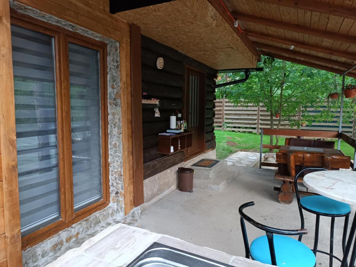Cottage Auto Camp Vinac ไยเซ ภายนอก รูปภาพ